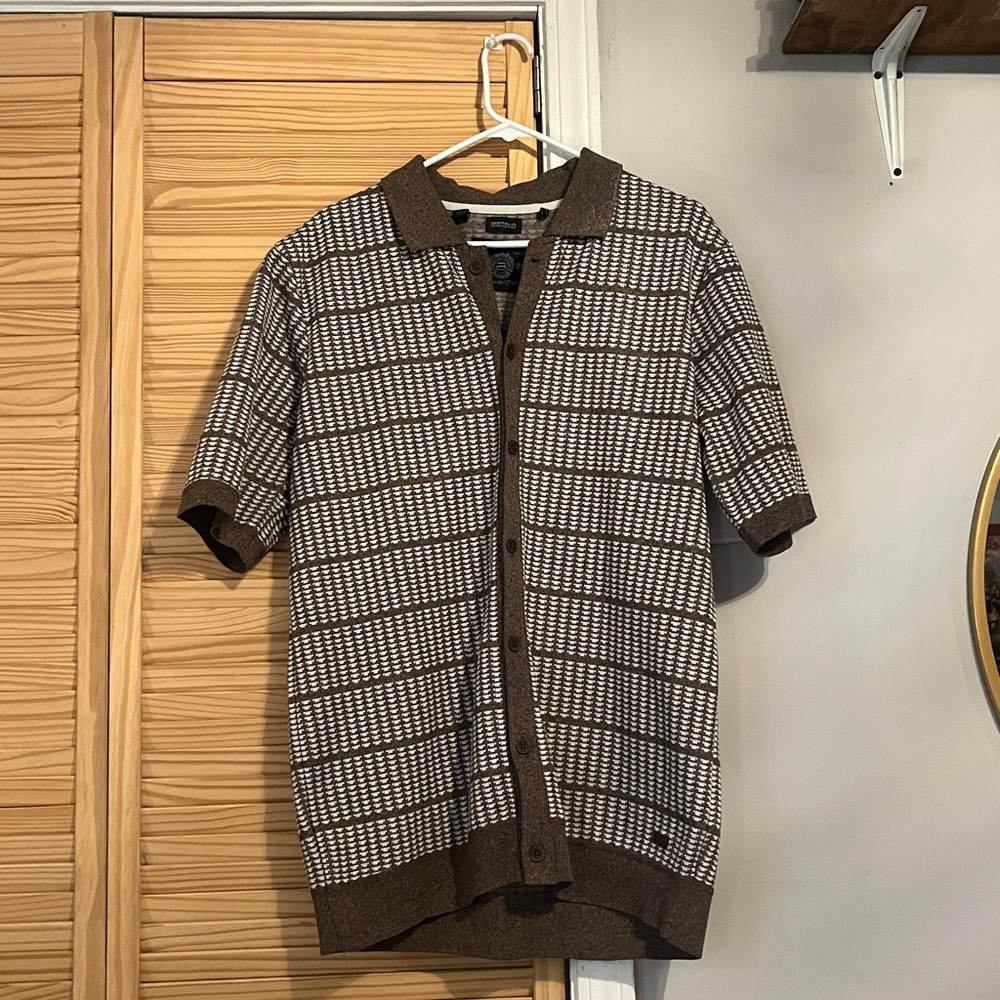 Brown and White Short Sleeve Button-Up Shirt